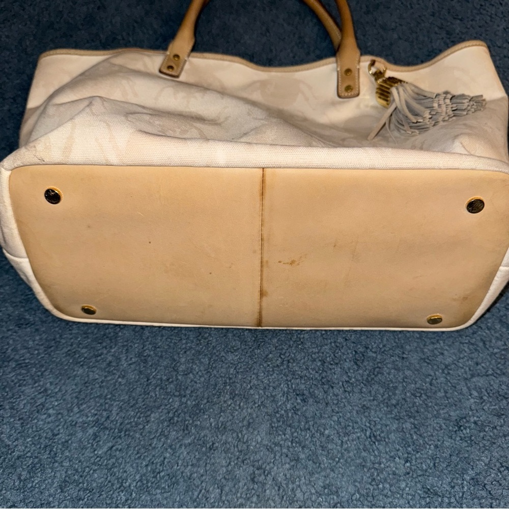 India Hicks Mayfair Beetle Tote Canvas Leather Tassel Charm Tan Cream - Picture 8 of 13